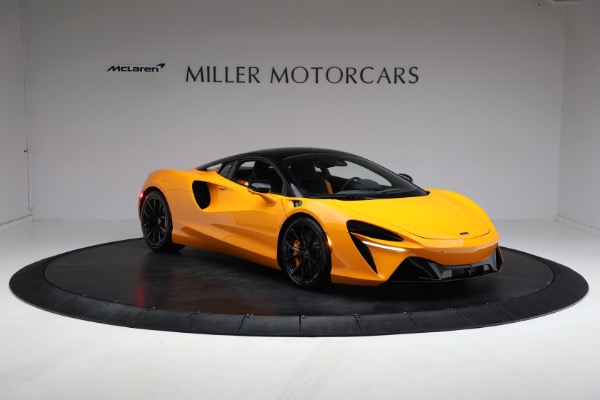 Used 2024 McLaren Artura Performance for sale Call for price at Bugatti of Greenwich in Greenwich CT 06830 14