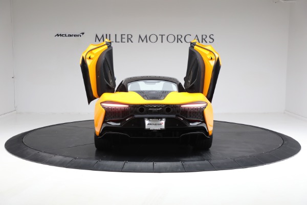 Used 2024 McLaren Artura Performance for sale Call for price at Bugatti of Greenwich in Greenwich CT 06830 19