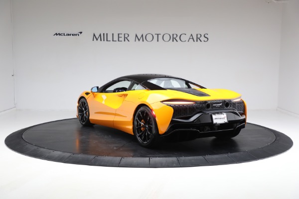 Used 2024 McLaren Artura Performance for sale Call for price at Bugatti of Greenwich in Greenwich CT 06830 7