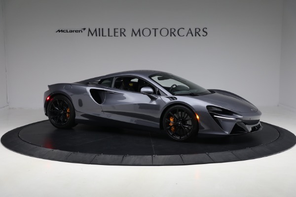 Used 2024 McLaren Artura Performance for sale $185,900 at Bugatti of Greenwich in Greenwich CT 06830 10