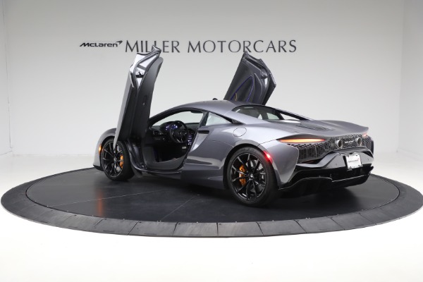 Used 2024 McLaren Artura Performance for sale $185,900 at Bugatti of Greenwich in Greenwich CT 06830 16
