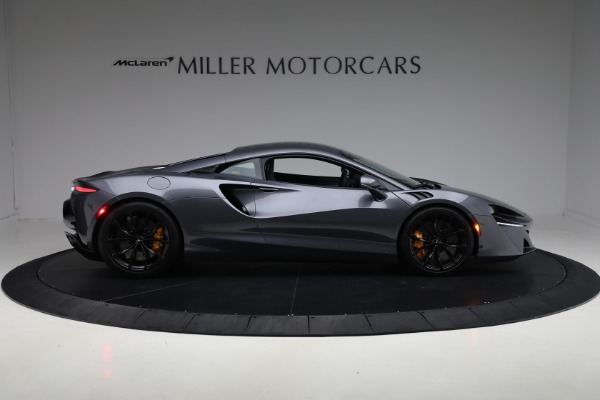 Used 2024 McLaren Artura Performance for sale $185,900 at Bugatti of Greenwich in Greenwich CT 06830 9