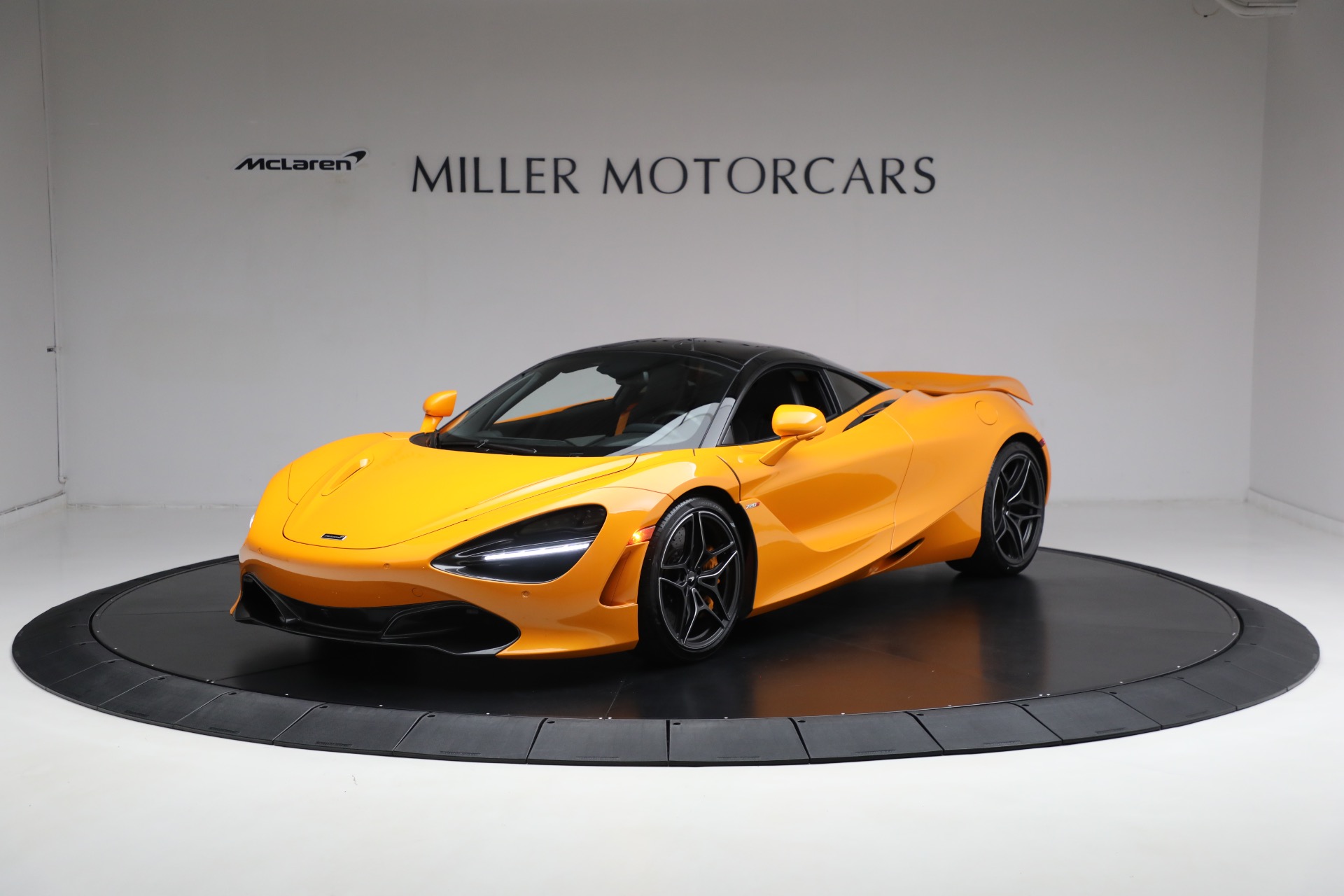Used 2019 McLaren 720S for sale $209,900 at Bugatti of Greenwich in Greenwich CT 06830 1