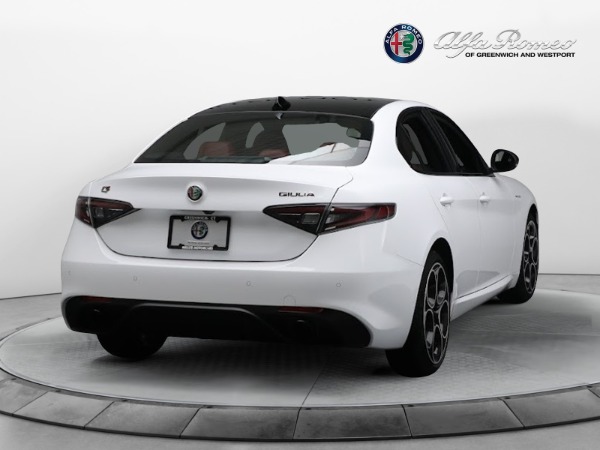 New 2024 Alfa Romeo Giulia Veloce for sale $55,985 at Bugatti of Greenwich in Greenwich CT 06830 13