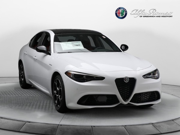 New 2024 Alfa Romeo Giulia Veloce for sale $55,985 at Bugatti of Greenwich in Greenwich CT 06830 19