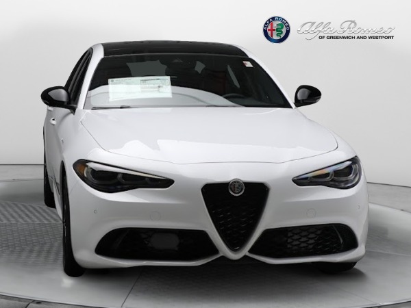 New 2024 Alfa Romeo Giulia Veloce for sale $55,985 at Bugatti of Greenwich in Greenwich CT 06830 20