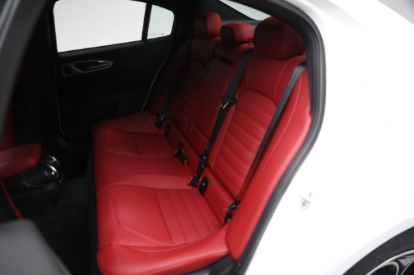 New 2024 Alfa Romeo Giulia Veloce for sale Sold at Bugatti of Greenwich in Greenwich CT 06830 25