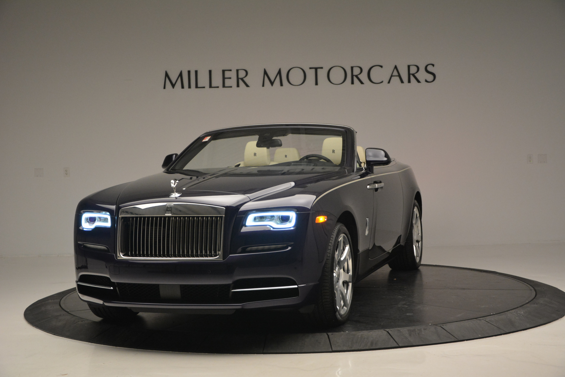 New 2016 Rolls-Royce Dawn for sale Sold at Bugatti of Greenwich in Greenwich CT 06830 1