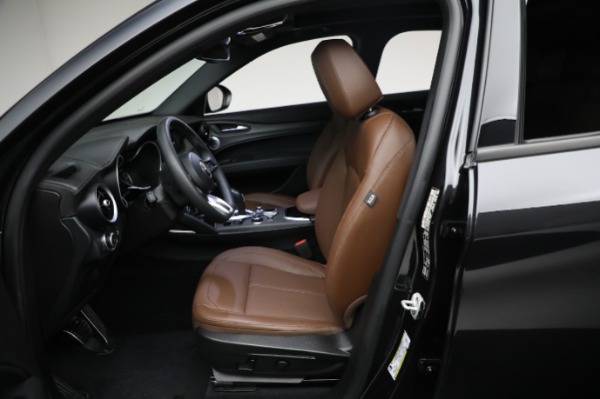 Used 2022 Alfa Romeo Stelvio Ti for sale Sold at Bugatti of Greenwich in Greenwich CT 06830 22