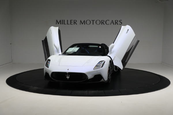 Used 2023 Maserati MC20 Cielo for sale Call for price at Bugatti of Greenwich in Greenwich CT 06830 27