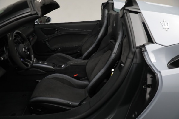 New 2023 Maserati MC20 Cielo for sale Sold at Bugatti of Greenwich in Greenwich CT 06830 25