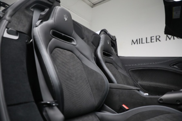 New 2023 Maserati MC20 Cielo for sale Sold at Bugatti of Greenwich in Greenwich CT 06830 28