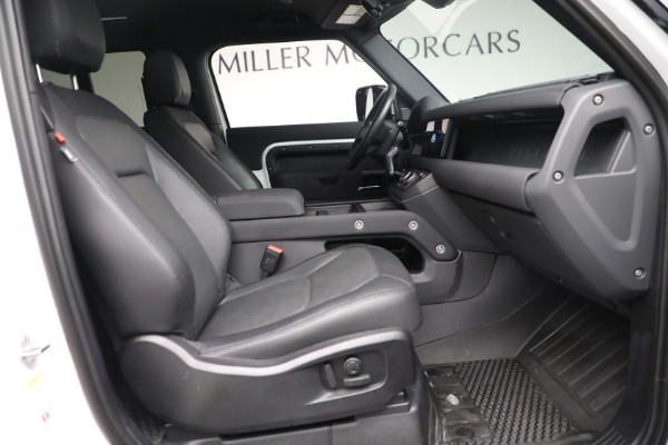 Used 2023 Land Rover Defender 90 X-Dynamic SE for sale Sold at Bugatti of Greenwich in Greenwich CT 06830 20