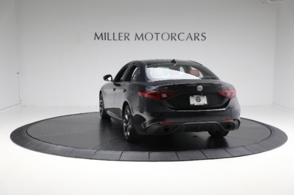 Used 2021 Alfa Romeo Giulia Ti Sport for sale Sold at Bugatti of Greenwich in Greenwich CT 06830 9