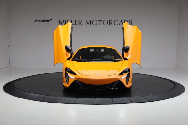 New 2024 McLaren Artura for sale Sold at Bugatti of Greenwich in Greenwich CT 06830 13