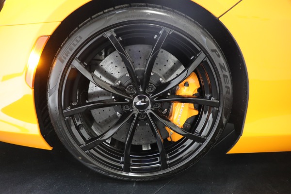 New 2024 McLaren Artura for sale Sold at Bugatti of Greenwich in Greenwich CT 06830 20