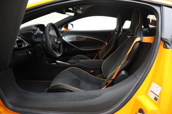 New 2024 McLaren Artura for sale $276,833 at Bugatti of Greenwich in Greenwich CT 06830 26