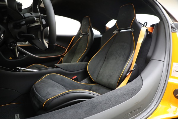 New 2024 McLaren Artura for sale Sold at Bugatti of Greenwich in Greenwich CT 06830 27