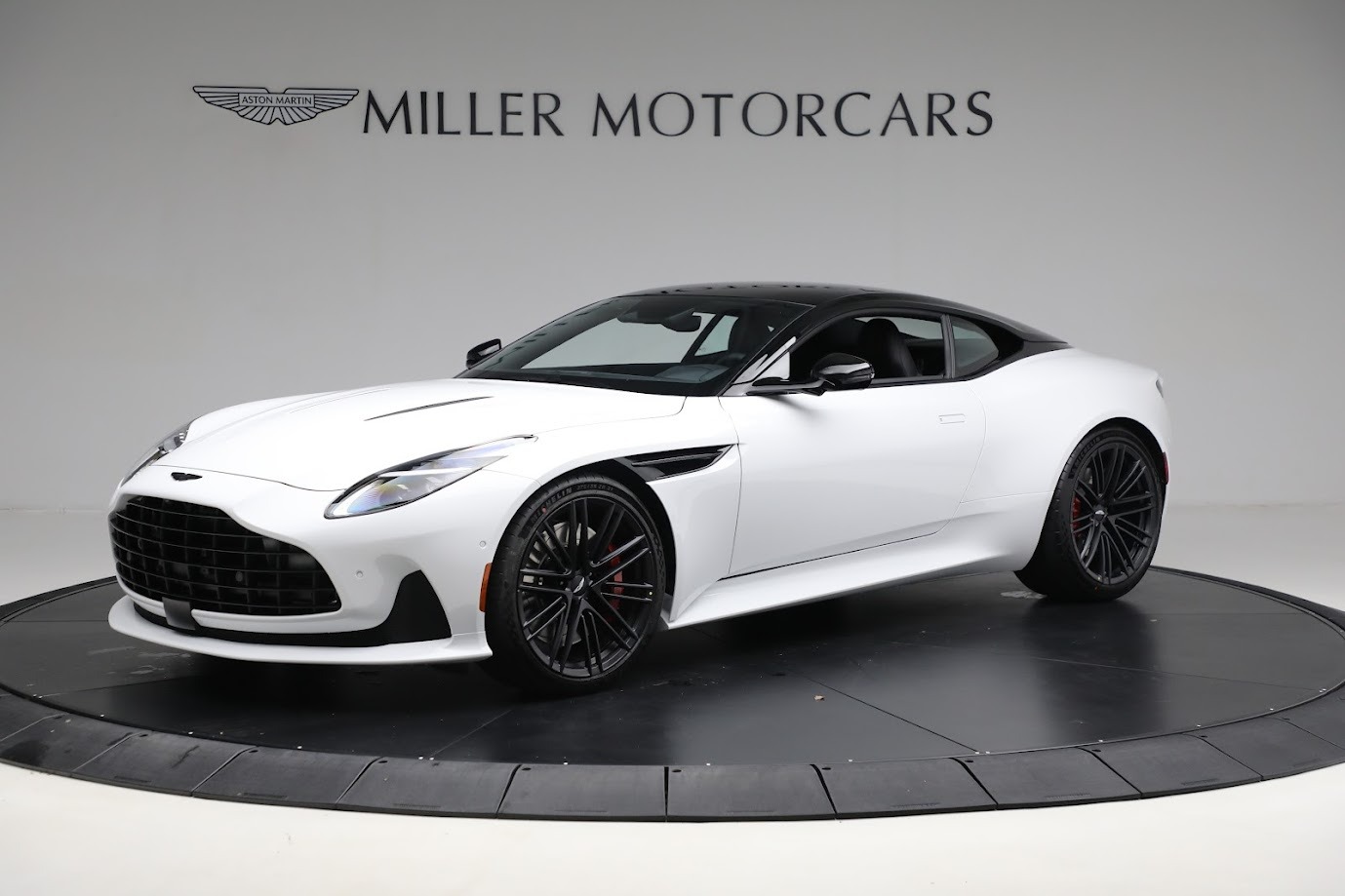 New 2024 Aston Martin DB12 V8 For Sale (292,900) Bugatti of