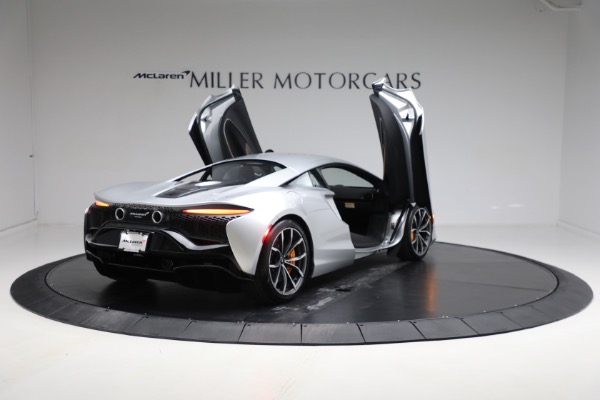 New 2024 McLaren Artura TechLux for sale $291,233 at Bugatti of Greenwich in Greenwich CT 06830 15