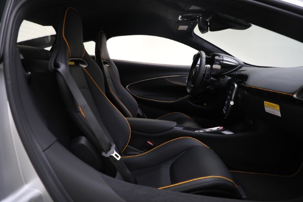 New 2024 McLaren Artura TechLux for sale $291,233 at Bugatti of Greenwich in Greenwich CT 06830 21