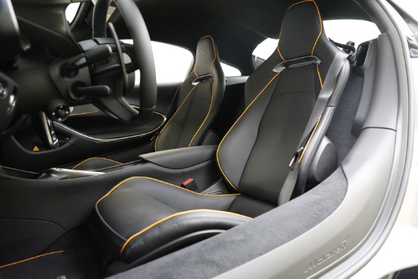 New 2024 McLaren Artura TechLux for sale Sold at Bugatti of Greenwich in Greenwich CT 06830 25