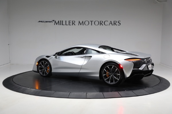 New 2024 McLaren Artura TechLux for sale $291,233 at Bugatti of Greenwich in Greenwich CT 06830 4