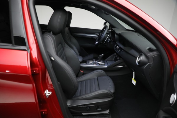 New 2024 Alfa Romeo Stelvio Veloce for sale Sold at Bugatti of Greenwich in Greenwich CT 06830 23