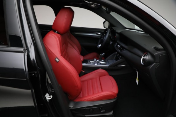 New 2024 Alfa Romeo Stelvio Ti for sale Sold at Bugatti of Greenwich in Greenwich CT 06830 26