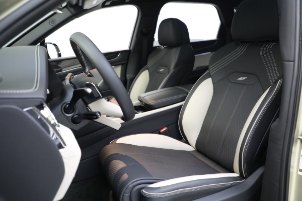 New 2023 Bentley Bentayga S V8 for sale Sold at Bugatti of Greenwich in Greenwich CT 06830 17