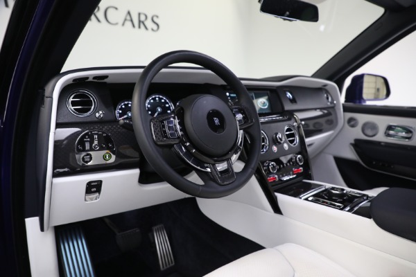 Used 2023 Rolls-Royce Black Badge Cullinan for sale Sold at Bugatti of Greenwich in Greenwich CT 06830 17
