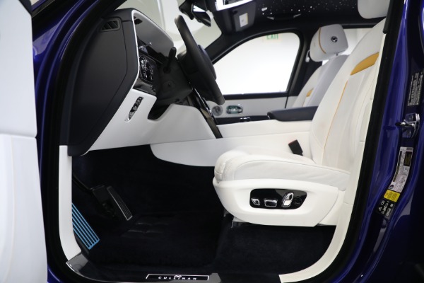 Used 2023 Rolls-Royce Black Badge Cullinan for sale Sold at Bugatti of Greenwich in Greenwich CT 06830 18