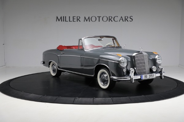 Used 1959 Mercedes Benz 220 S Ponton Cabriolet for sale $229,900 at Bugatti of Greenwich in Greenwich CT 06830 11