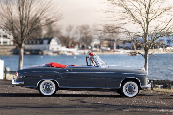 Used 1959 Mercedes Benz 220 S Ponton Cabriolet for sale $229,900 at Bugatti of Greenwich in Greenwich CT 06830 12