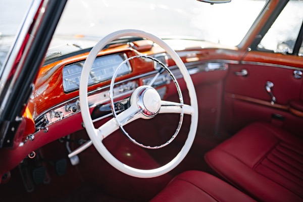Used 1959 Mercedes-Benz 220 S Ponton Cabriolet for sale $189,900 at Bugatti of Greenwich in Greenwich CT 06830 15