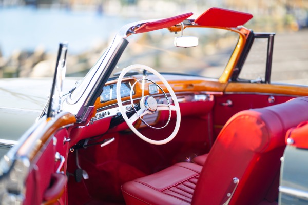 Used 1959 Mercedes Benz 220 S Ponton Cabriolet for sale $229,900 at Bugatti of Greenwich in Greenwich CT 06830 16