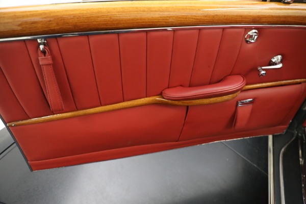 Used 1959 Mercedes Benz 220 S Ponton Cabriolet for sale $229,900 at Bugatti of Greenwich in Greenwich CT 06830 19