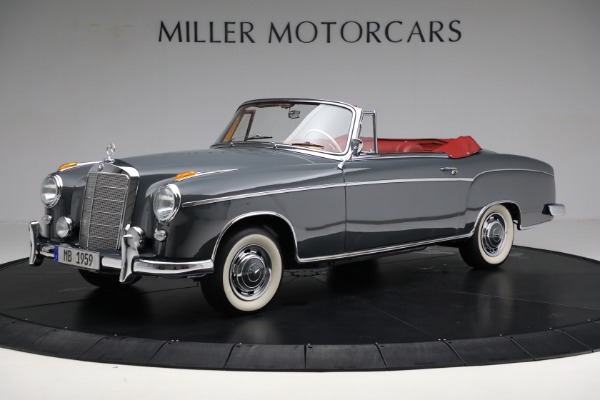 Used 1959 Mercedes Benz 220 S Ponton Cabriolet for sale $229,900 at Bugatti of Greenwich in Greenwich CT 06830 2