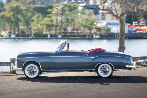 Used 1959 Mercedes-Benz 220 S Ponton Cabriolet for sale $189,900 at Bugatti of Greenwich in Greenwich CT 06830 4