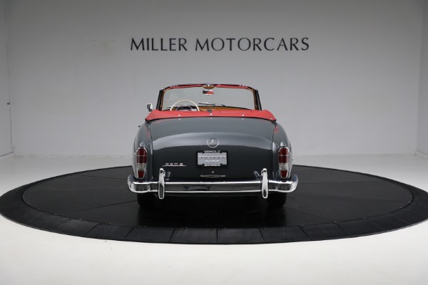 Used 1959 Mercedes Benz 220 S Ponton Cabriolet for sale $229,900 at Bugatti of Greenwich in Greenwich CT 06830 6