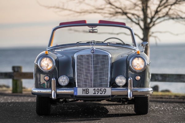 Used 1959 Mercedes-Benz 220 S Ponton Cabriolet for sale $189,900 at Bugatti of Greenwich in Greenwich CT 06830 7