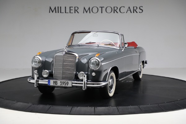 Used 1959 Mercedes Benz 220 S Ponton Cabriolet for sale $229,900 at Bugatti of Greenwich in Greenwich CT 06830 1