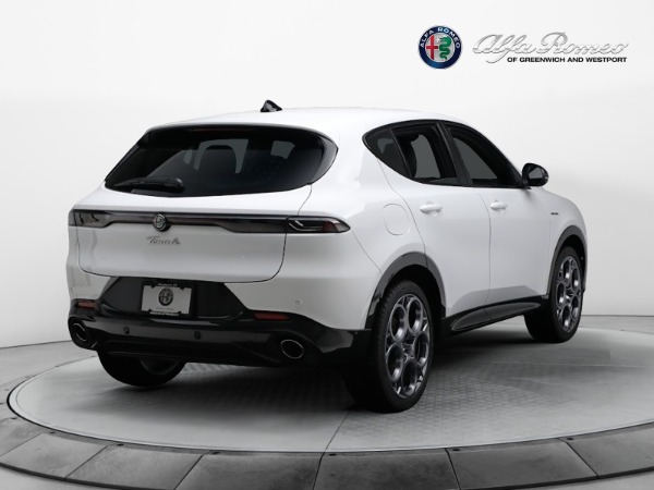 New 2024 Alfa Romeo Tonale Veloce for sale Sold at Bugatti of Greenwich in Greenwich CT 06830 17