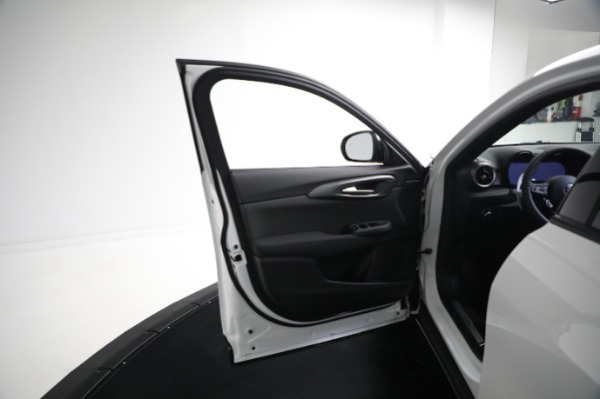 New 2024 Alfa Romeo Tonale Veloce for sale Sold at Bugatti of Greenwich in Greenwich CT 06830 26