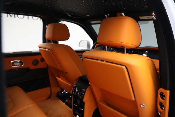 Used 2022 Rolls-Royce Cullinan for sale Sold at Bugatti of Greenwich in Greenwich CT 06830 25