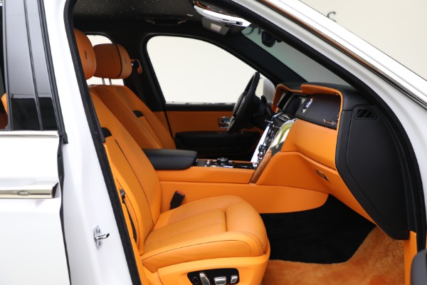 Used 2022 Rolls-Royce Cullinan for sale Sold at Bugatti of Greenwich in Greenwich CT 06830 27