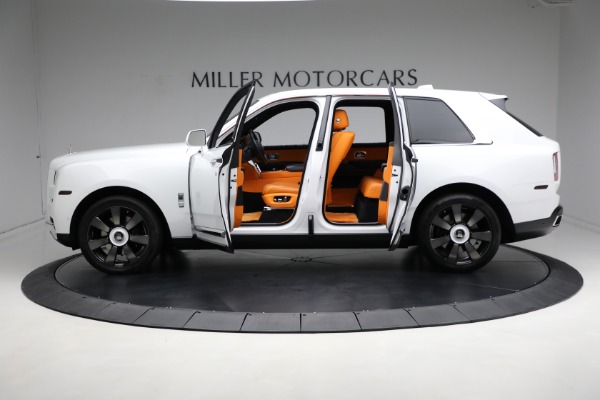 Used 2022 Rolls-Royce Cullinan for sale $345,900 at Bugatti of Greenwich in Greenwich CT 06830 5