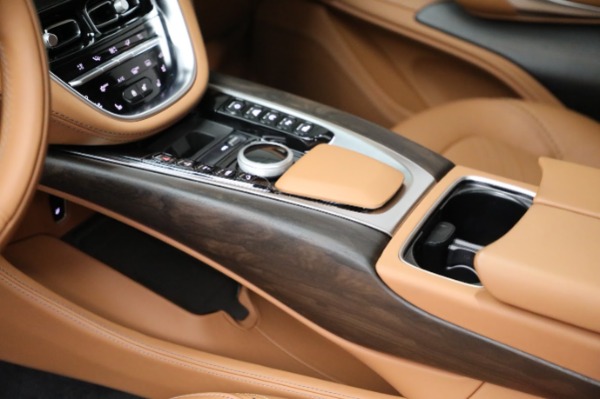 Used 2024 Aston Martin DBX for sale $131,900 at Bugatti of Greenwich in Greenwich CT 06830 16
