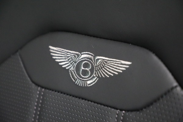 New 2024 Bentley Bentayga Hybrid for sale Sold at Bugatti of Greenwich in Greenwich CT 06830 19