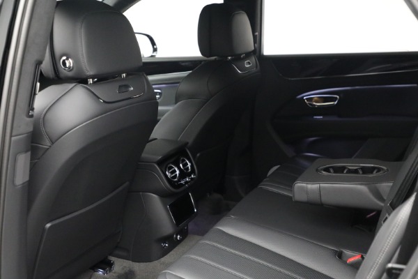 New 2024 Bentley Bentayga Hybrid for sale Sold at Bugatti of Greenwich in Greenwich CT 06830 23
